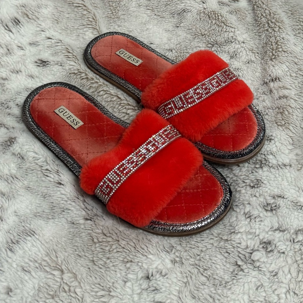 Guess Slippers - Picture 2 of 4